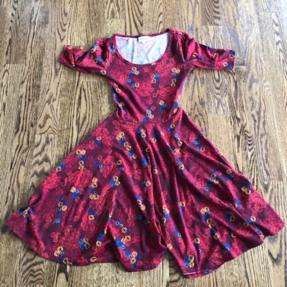 Lularoe Amelia EUC size XS red patterned dress - Picture 1 of 2